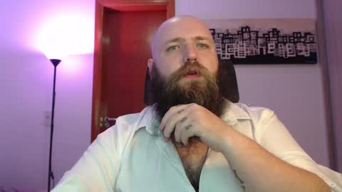 Snapshot of polar_bear91 chatting on March 11, 5:38 am Bear online show from March 11, 5:38 am