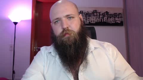 Snapshot of polar_bear91 chatting on March 12, 2:20 am Bear online show from March 12, 2:20 am