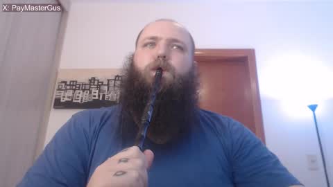 Snapshot of polar_bear91 chatting on December 15, 4:17 am Bear online show from December 15, 4:17 am