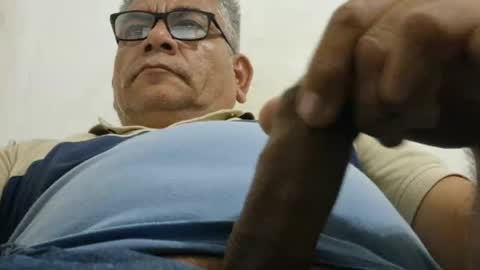 Snapshot of poli475 chatting on July 17, 12:50 am poli online show from July 17, 12:50 am