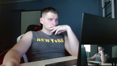 Poliglotjoe2 online show from February 19, 7:21 pm