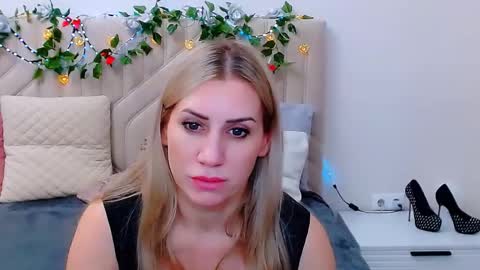 polina_ray online show from March 23, 9:46 am