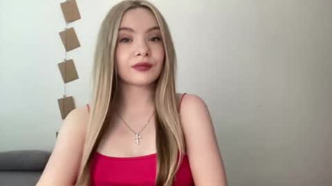 polishangel222 online show from July 14, 2:12 pm