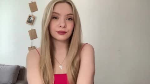 polishangel222 online show from July 19, 11:47 am