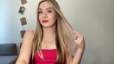 polishangel222 online show from July 29, 4:16 pm