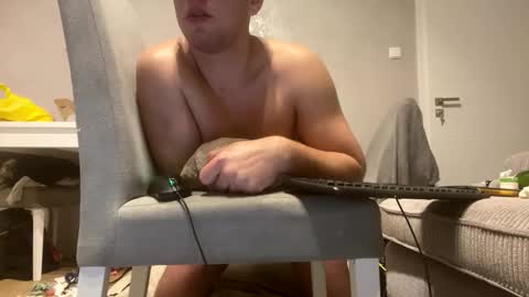 Snapshot of polishboooy2003 chatting on November 22, 9:47 pm polishboooy2003 online show from November 22, 9:47 pm