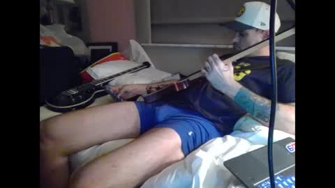 Snapshot of polishrifle3 chatting on September 28, 4:51 am jaws online show from September 28, 4:51 am