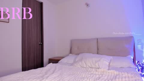 Polly online show from December 13, 9:42 pm