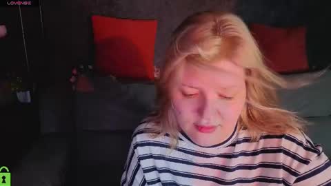 Polly online show from July 7, 1:08 am