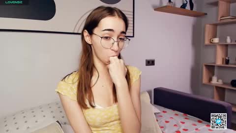 Polly online show from September 25, 7:34 am