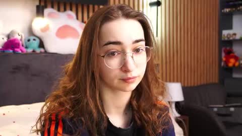 Polly online show from February 21, 7:42 am