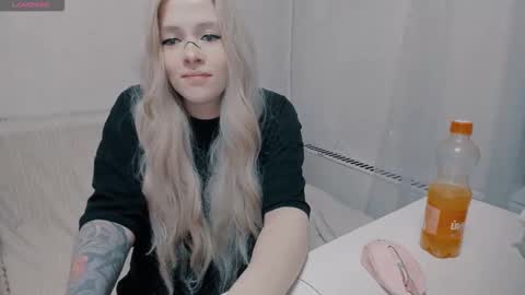 Polly online show from October 8, 6:38 pm