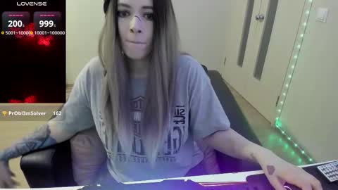 Snapshot of polly_wow chatting on March 13, 6:58 pm Polly online show from March 13, 6:58 pm