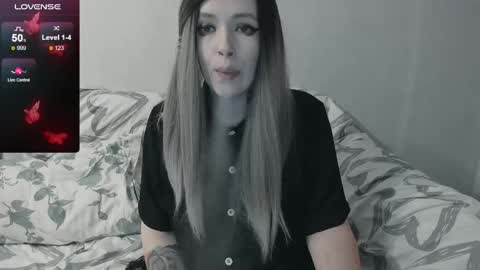 Snapshot of polly_wow chatting on April 15, 6:26 pm Polly online show from April 15, 6:26 pm