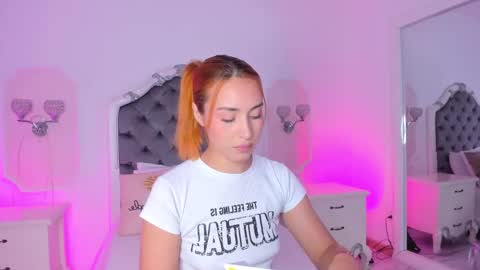 Snapshot of pollygrey_ chatting on September 14, 9:58 pm Carolina online show from September 14, 9:58 pm