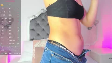 Snapshot of pollygrey_ chatting on October 14, 3:18 am Carolina online show from October 14, 3:18 am
