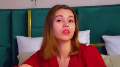 Snapshot of pollylanders chatting on March 2, 6:51 pm Polly online show from March 2, 6:51 pm