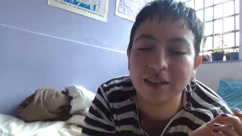 Snapshot of poly_mer chatting on January 1, 6:38 pm Poly online show from January 1, 6:38 pm