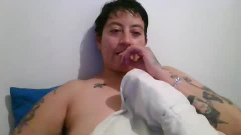 Snapshot of poly_mer chatting on October 27, 12:47 am Poly online show from October 27, 12:47 am