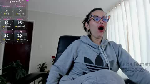 Snapshot of polybarnett chatting on February 24, 3:32 pm paulina barnett online show from February 24, 3:32 pm