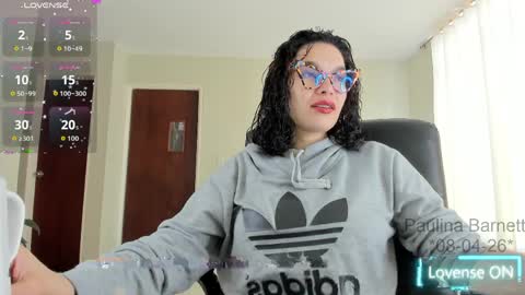 paulina barnett online show from April 8, 4:18 pm