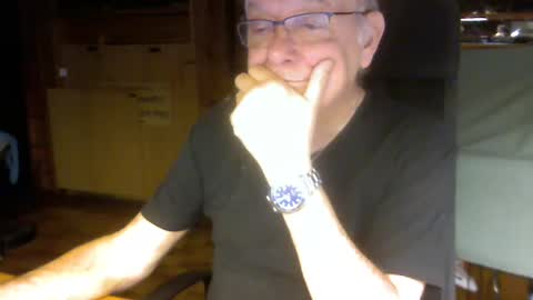 Snapshot of pomme1949 chatting on February 18, 8:59 am pomme1949 online show from February 18, 8:59 am