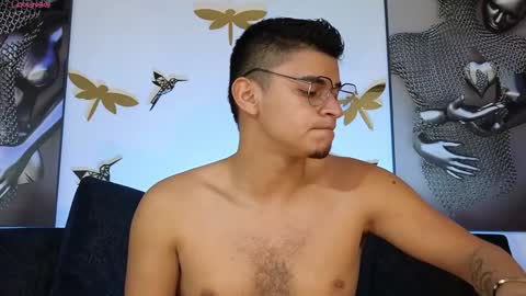    online show from December 3, 8:06 pm