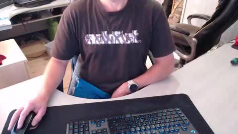 Snapshot of poodledude chatting on October 30, 10:06 am Dave online show from October 30, 10:06 am