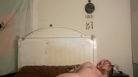 Snapshot of pookie157986 chatting on October 14, 11:11 am pookie157986 online show from October 14, 11:11 am