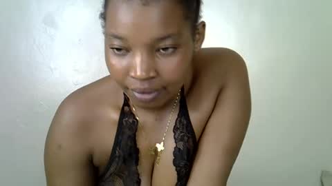 pookie245909 online show from May 19, 12:33 pm