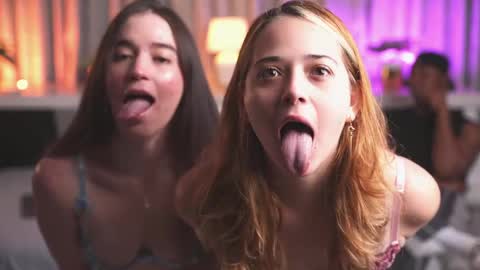             online show from April 1, 1:41 pm