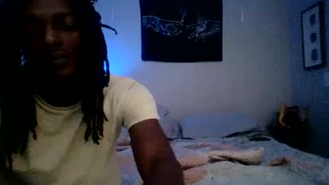 Snapshot of popoutmama chatting on December 4, 8:45 am popoutmama online show from December 4, 8:45 am