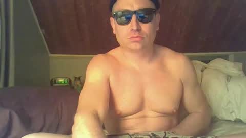 poppawheelie1234 online show from February 4, 4:07 am