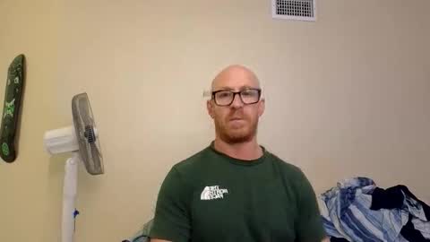 Snapshot of poptart888 chatting on February 11, 7:57 am poptart888 online show from February 11, 7:57 am