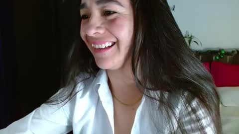 Snapshot of porcelainlux chatting on December 13, 4:11 am porcelainlux online show from December 13, 4:11 am