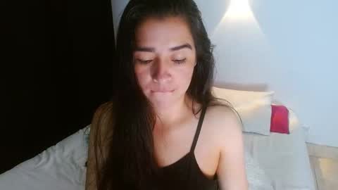 porcelainlux online show from April 11, 11:31 pm