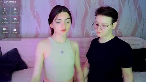 Ana and Tati online show from October 30, 8:31 pm