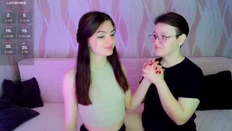 Ana and Tati online show from November 9, 1:04 am