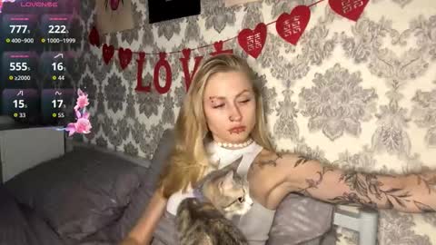 Snapshot of porshes chatting on September 16, 4:35 am HERES SILVIA AND OlIVIA WELCOME EVERYONE LOVENSE DOMI REACT TO YOUR TIPS LETS MAKE A GREAT SHOW TOGETHER online show from September 16, 4:35 am
