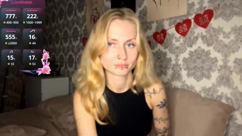 Snapshot of porshes chatting on October 4, 3:10 pm HERES SILVIA AND OlIVIA WELCOME EVERYONE LOVENSE DOMI REACT TO YOUR TIPS LETS MAKE A GREAT SHOW TOGETHER online show from October 4, 3:10 pm