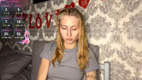 Snapshot of porshes chatting on October 11, 3:21 pm HERES SILVIA AND OlIVIA WELCOME EVERYONE LOVENSE DOMI REACT TO YOUR TIPS LETS MAKE A GREAT SHOW TOGETHER online show from October 11, 3:21 pm