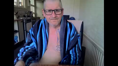 poshman65 online show from May 22, 8:42 am