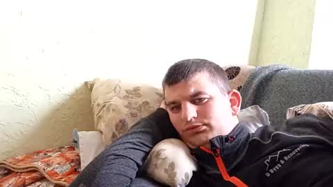 Snapshot of poskairmantas76 chatting on September 9, 8:25 am poskairmantas76 online show from September 9, 8:25 am