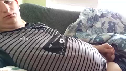 Snapshot of poskairmantas76 chatting on October 3, 7:05 am poskairmantas76 online show from October 3, 7:05 am