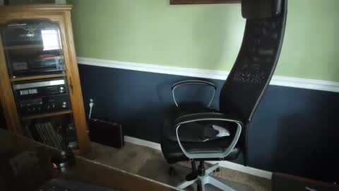 Snapshot of poundinmycock4u chatting on May 22, 7:19 pm PoundinMyCock4U online show from May 22, 7:19 pm