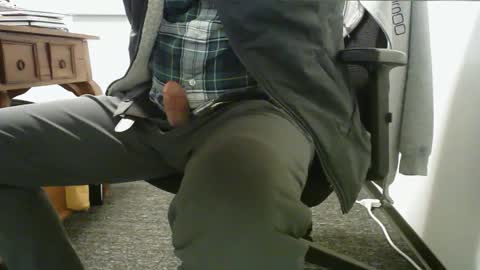 ConchilDog online show from February 6, 4:10 pm