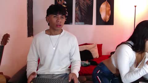 ALEX Y ALEXA online show from December 24, 2:10 am