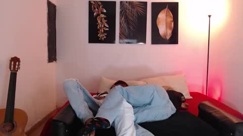 ALEX Y ALEXA online show from January 18, 2:14 am