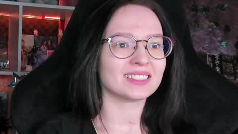Snapshot of power_robynn chatting on April 29, 4:00 pm Robyn online show from April 29, 4:00 pm