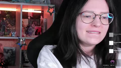 Snapshot of power_robynn chatting on May 15, 12:23 pm Robyn online show from May 15, 12:23 pm